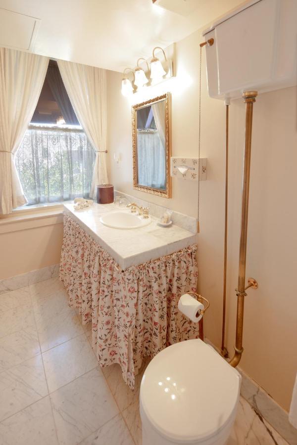 Hotel La Rose Santa Rosa